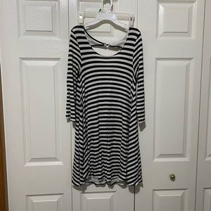 Flowy striped American Eagle Dress